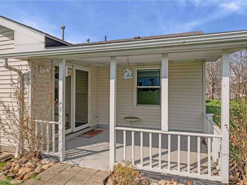 305 Holly Place, Barberton, OH 44203 Photo 28