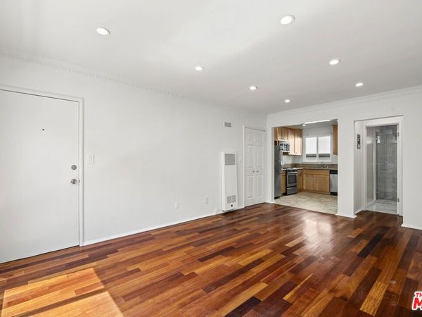 1235 N Harper Avenue, Unit 19, West Hollywood, CA 90046