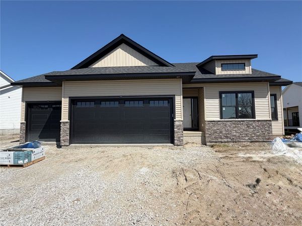 1290 Osage Lane, North Liberty, IA 52317