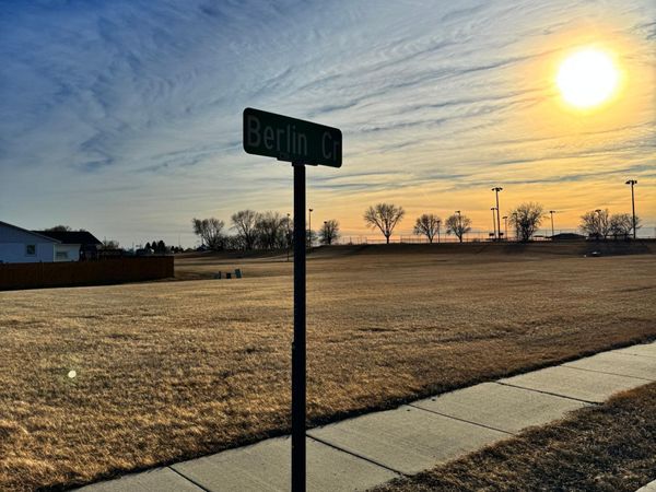 414 Berlin Circle , Marshall, MN 56258