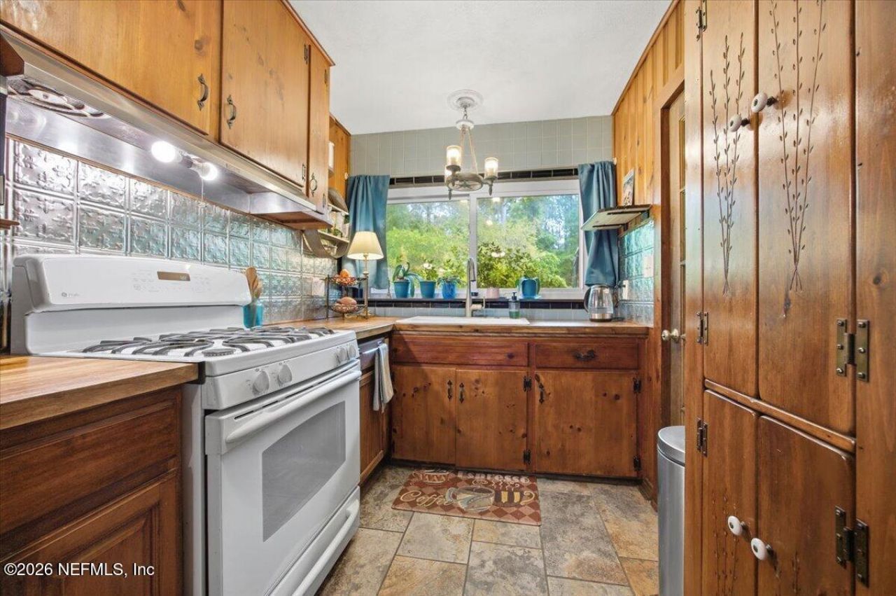 350 Highway 17, East Palatka, FL 32131 Photo