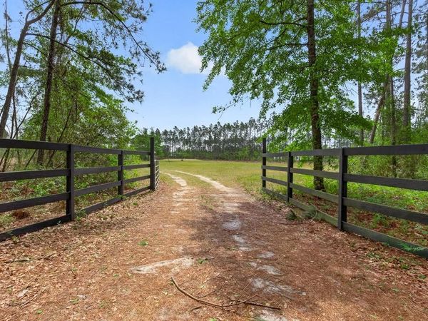 15559 COUNTY ROAD 108, Hilliard, FL 32046