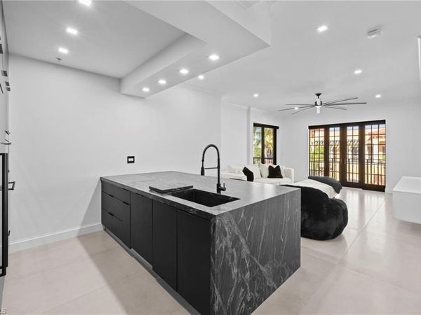 23191 Fashion Dr , Unit 8106, ESTERO, FL 33928