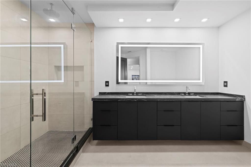 23191 Fashion Dr, Unit 8106, Estero, FL 33928 Photo