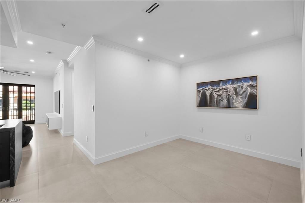 23191 Fashion Dr, Unit 8106, Estero, FL 33928 Photo