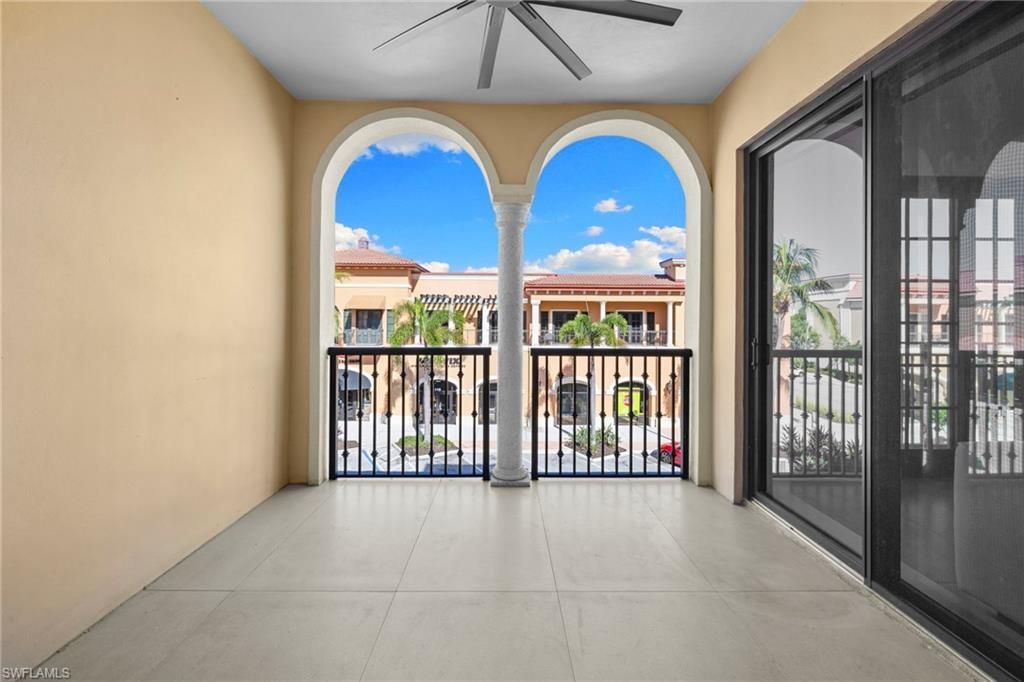 23191 Fashion Dr, Unit 8106, Estero, FL 33928 Photo