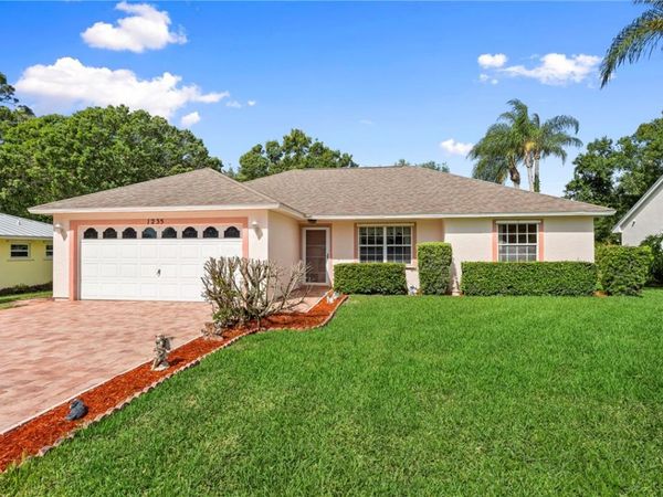 1235 37th Avenue, Vero Beach, FL 32960