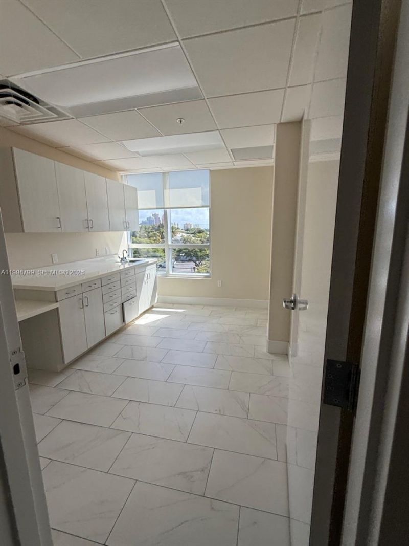2866 E Oakland Park Blvd, Fort Lauderdale, FL 33306 Photo