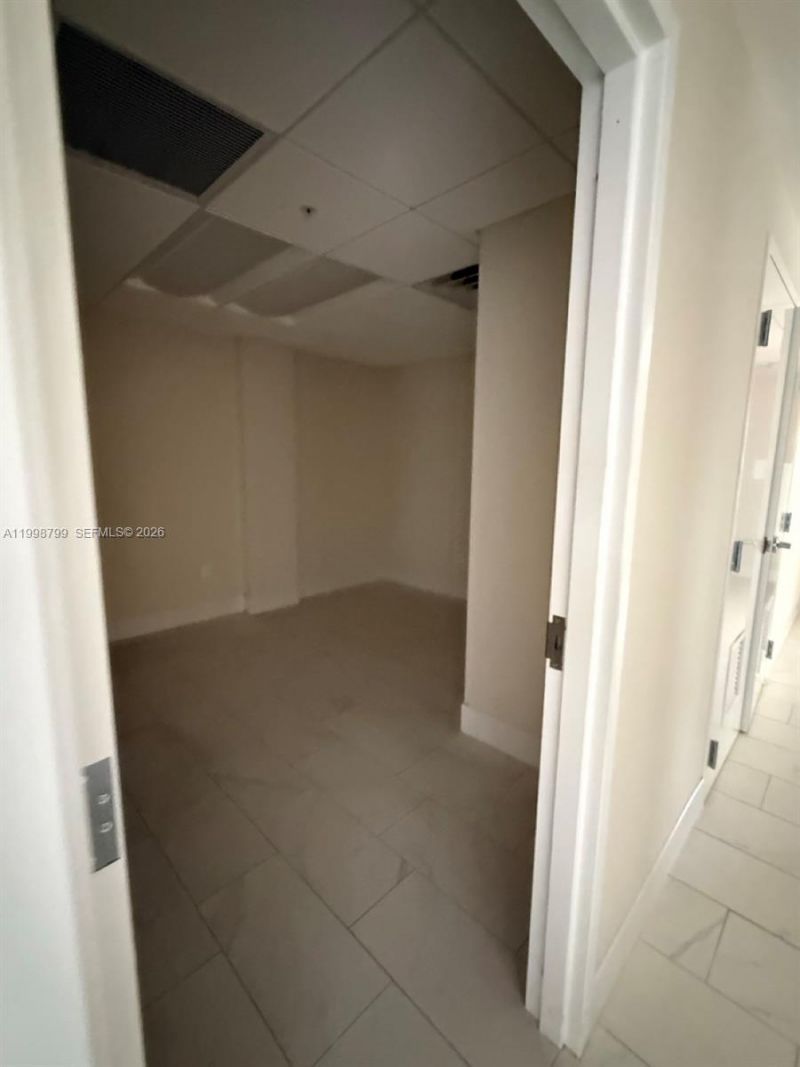 2866 E Oakland Park Blvd, Fort Lauderdale, FL 33306 Photo