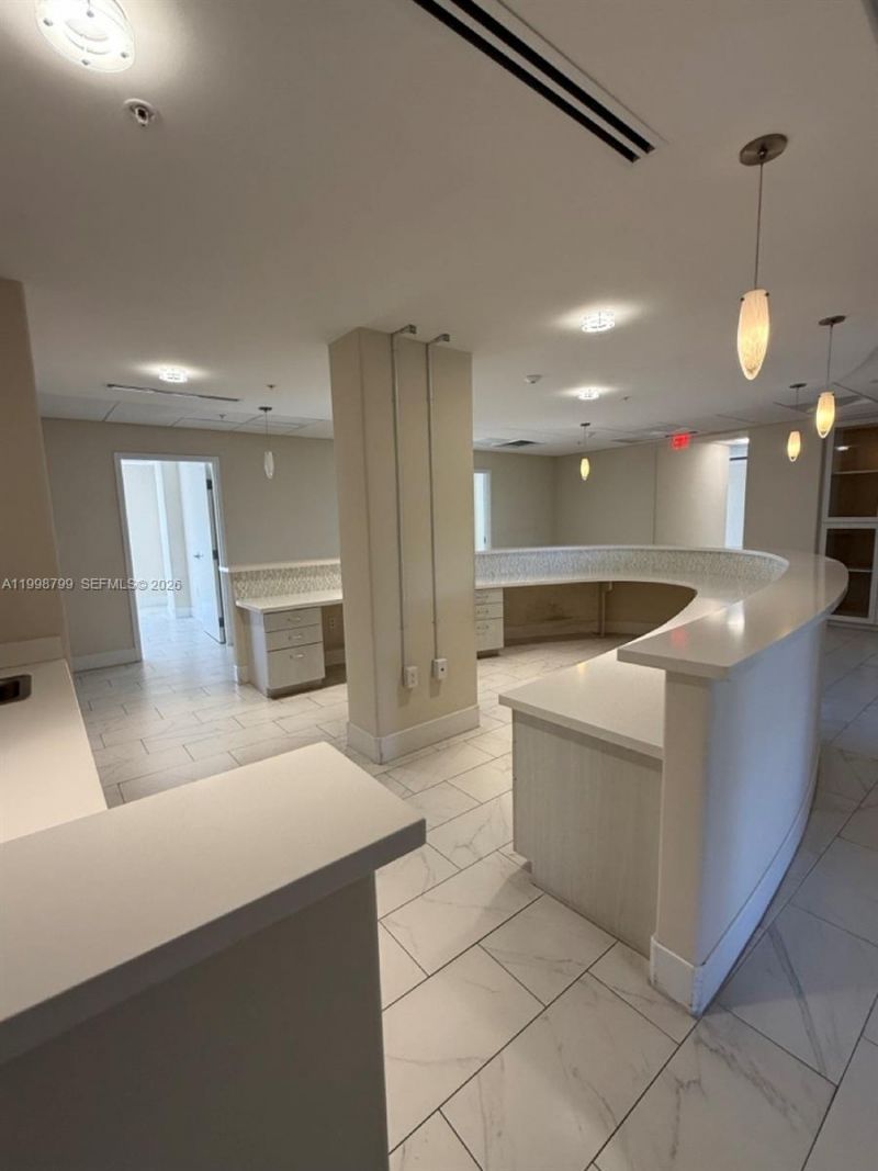 2866 E Oakland Park Blvd, Fort Lauderdale, FL 33306 Photo