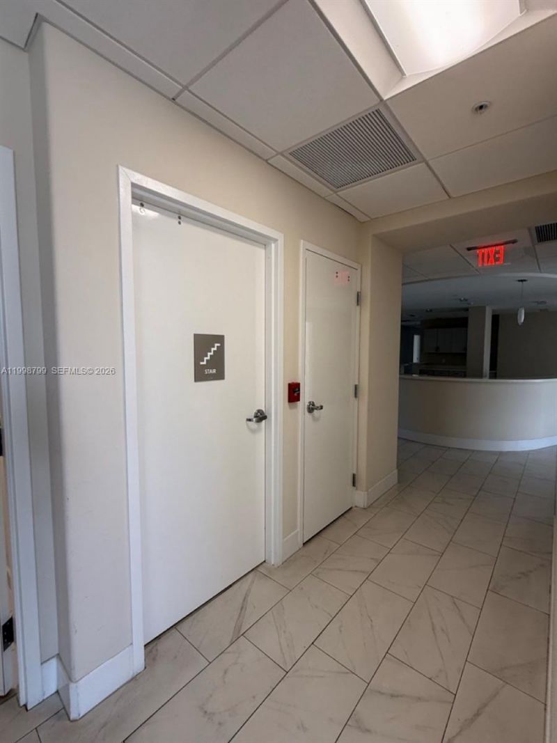 2866 E Oakland Park Blvd, Fort Lauderdale, FL 33306 Photo