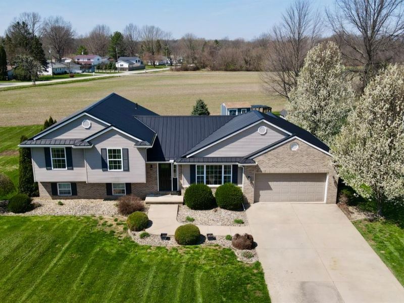 5081 Tomahawk Drive, Norwalk, OH 44857 Photo 2