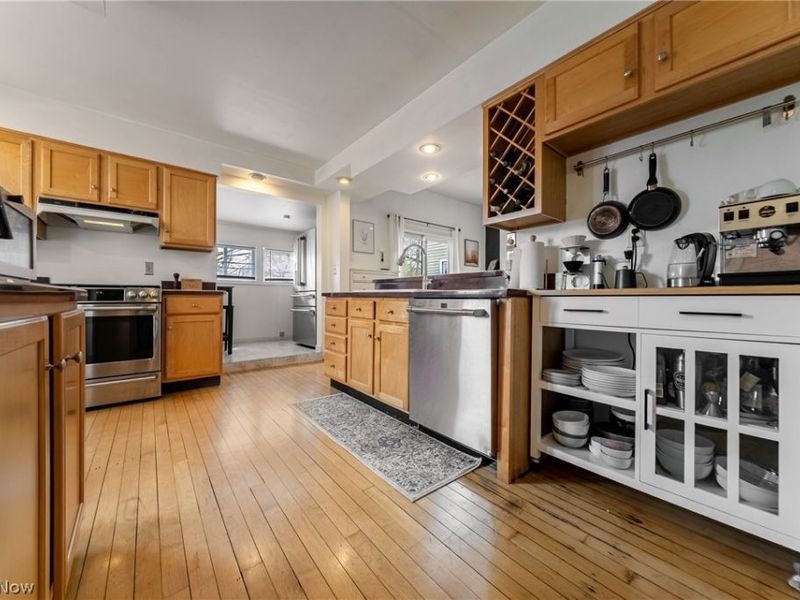 1305 W 114th Street, Cleveland, OH 44102 Photo 13