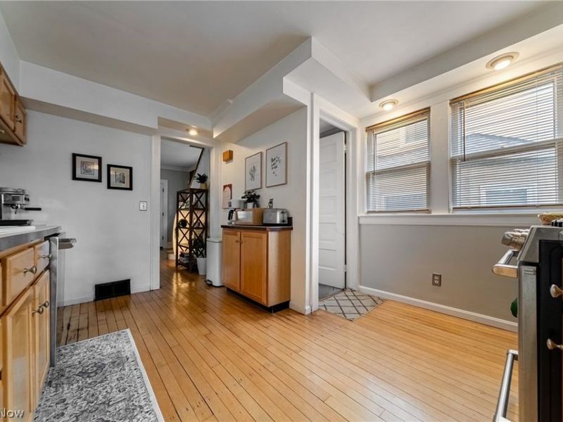 1305 W 114th Street, Cleveland, OH 44102 Photo 18