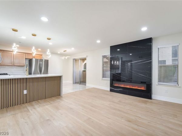 5064 Spencer Street , Unit A, Las Vegas, NV 89119