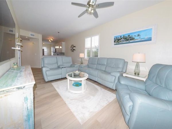 8106 Queen Palm LN, Unit 131, FORT MYERS, FL 33966