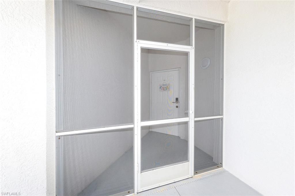 8106 Queen Palm Ln, Unit 131, Fort Myers, FL 33966 Photo