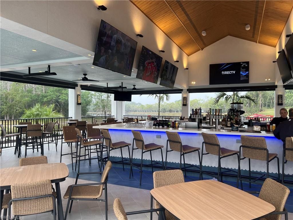 8106 Queen Palm Ln, Unit 131, Fort Myers, FL 33966 Photo