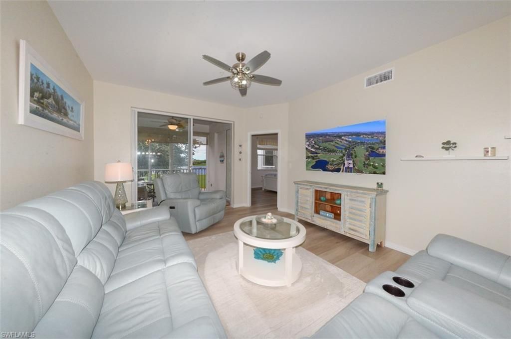 8106 Queen Palm Ln, Unit 131, Fort Myers, FL 33966 Photo