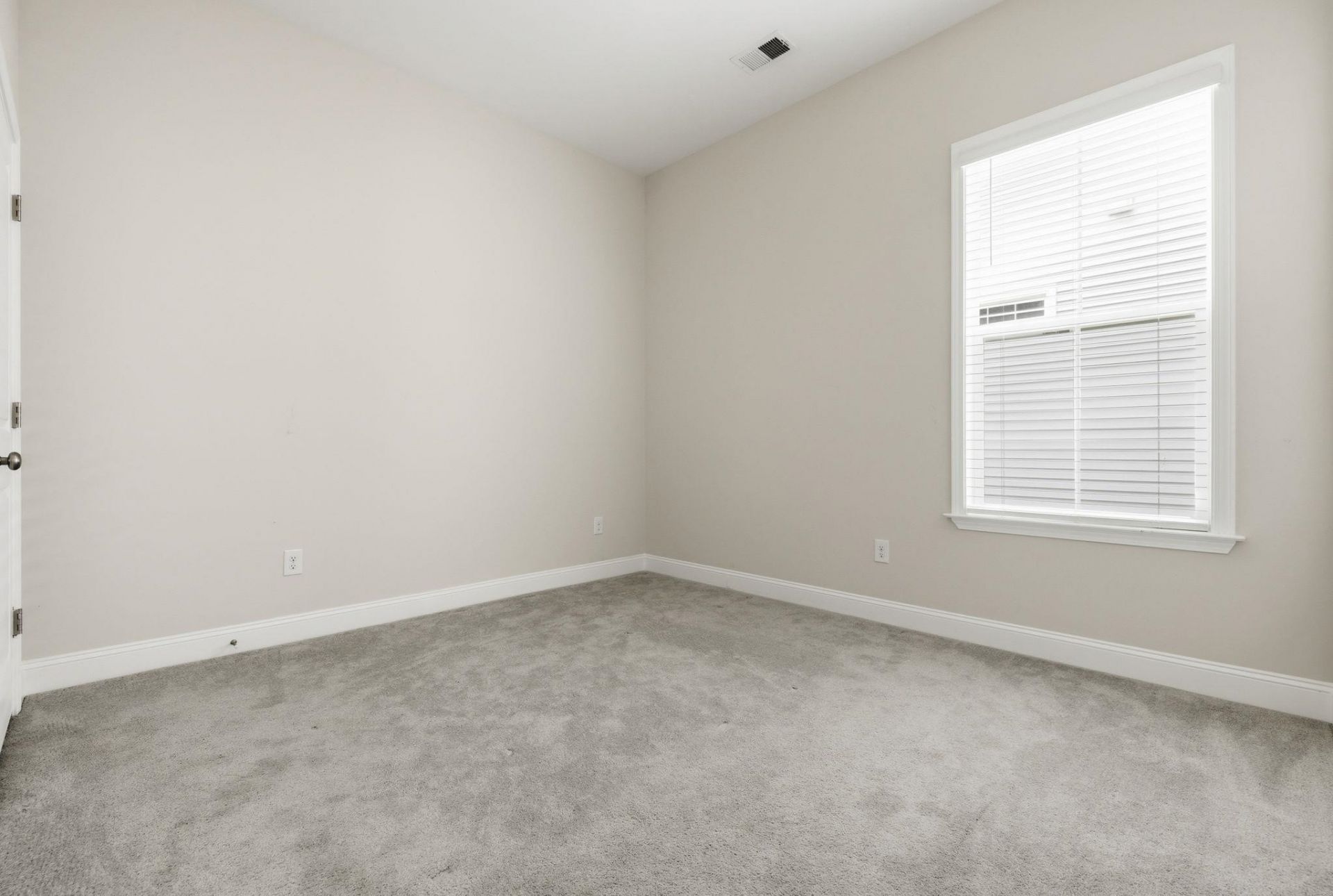 6324 Chadderton Circle  Photo 31