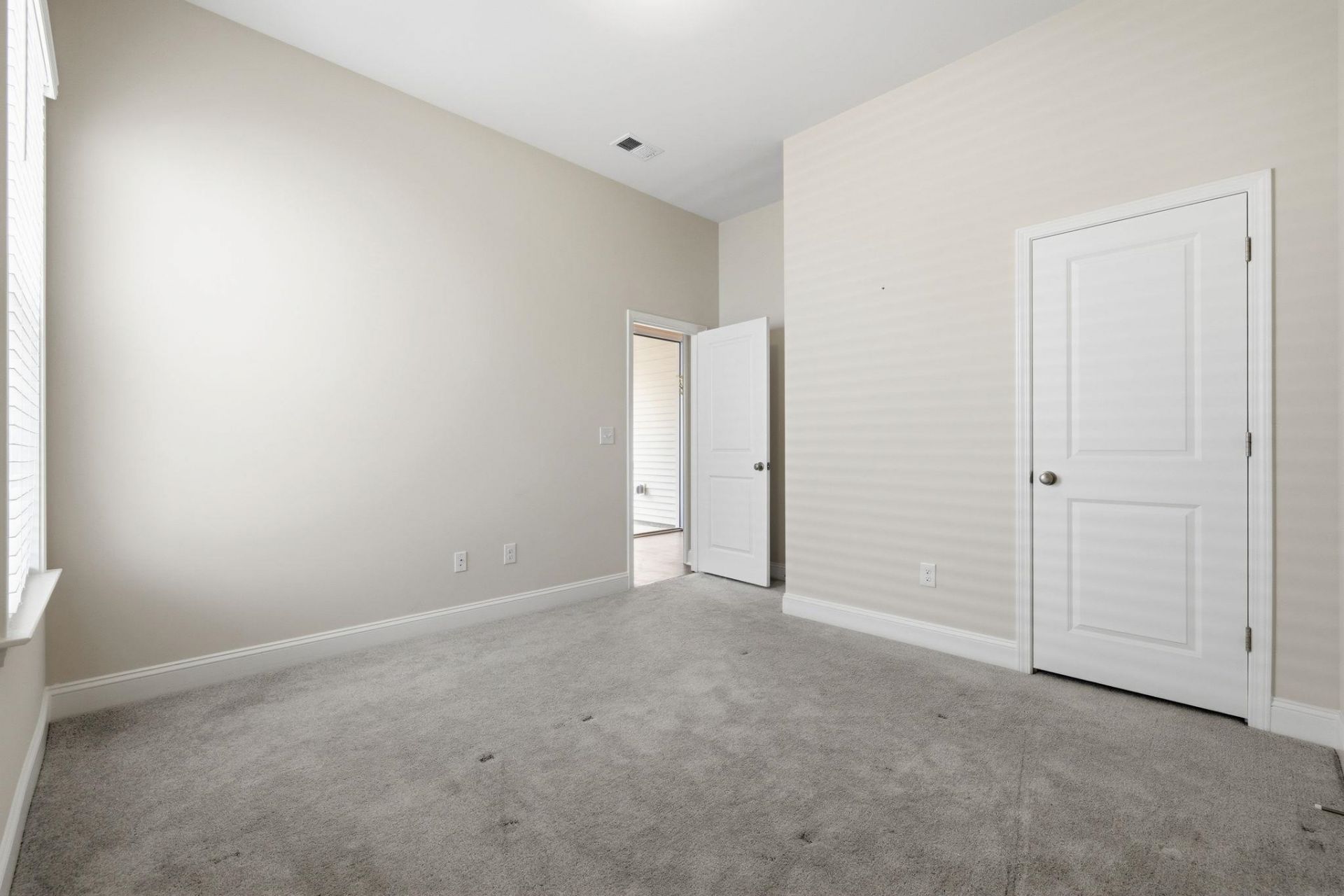 6324 Chadderton Circle  Photo 32