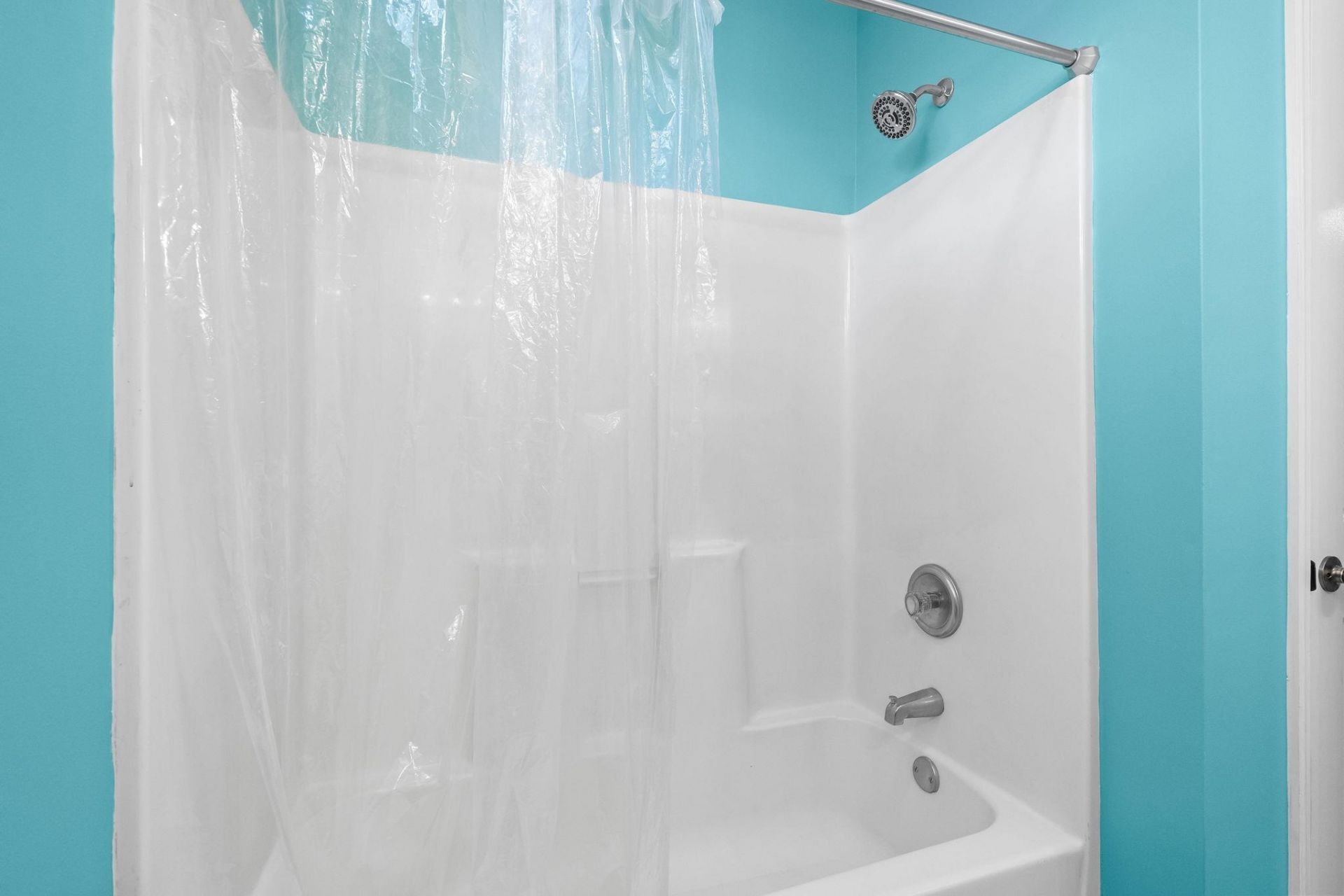 9673 Kings Grant Dr. Photo 20