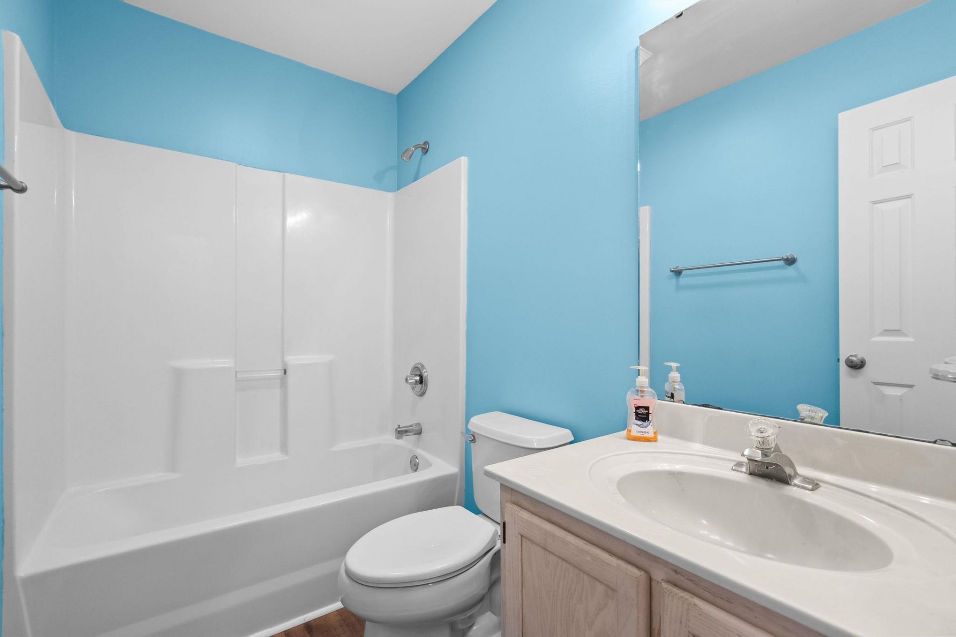 9673 Kings Grant Dr. Photo 24