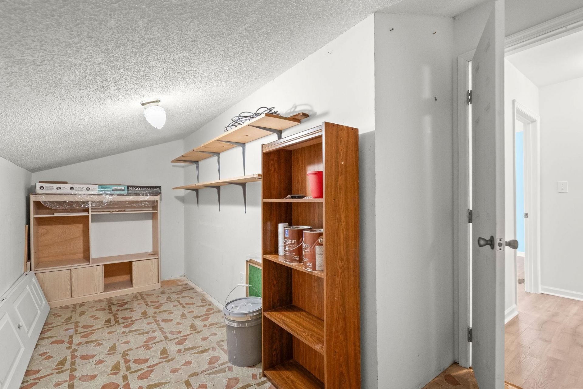 9673 Kings Grant Dr. Photo 26