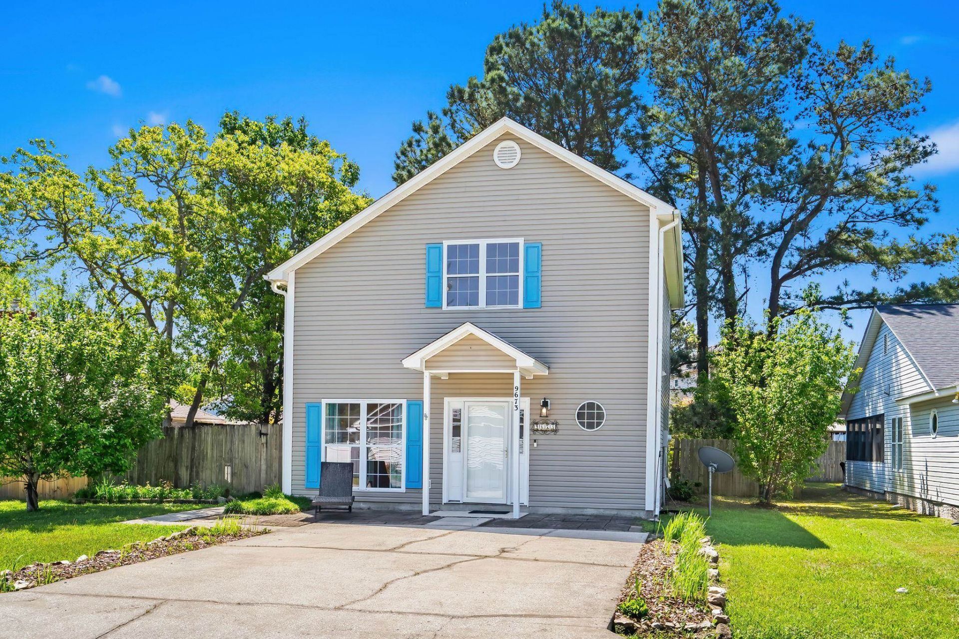 9673 Kings Grant Dr. Photo 29