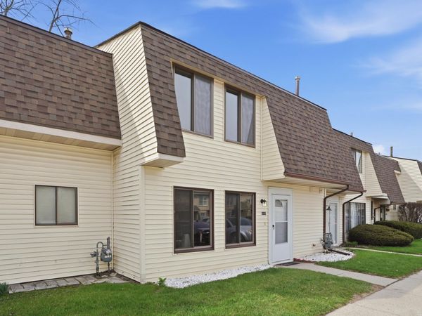 6040 Virginia Street, Merrillville, IN 46410