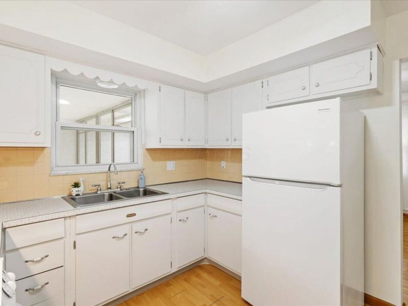 1170 Saint Agnes Avenue , Columbus, OH 43204 Photo 10