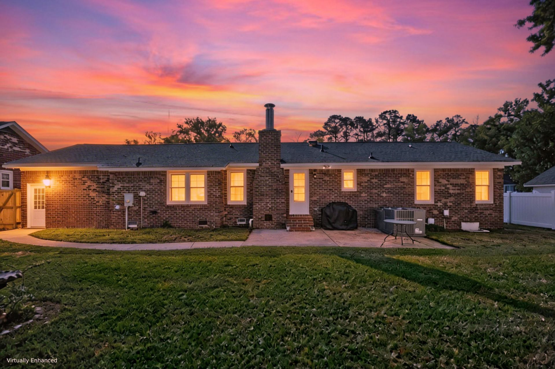 704 Cluster Pines Road Photo 11