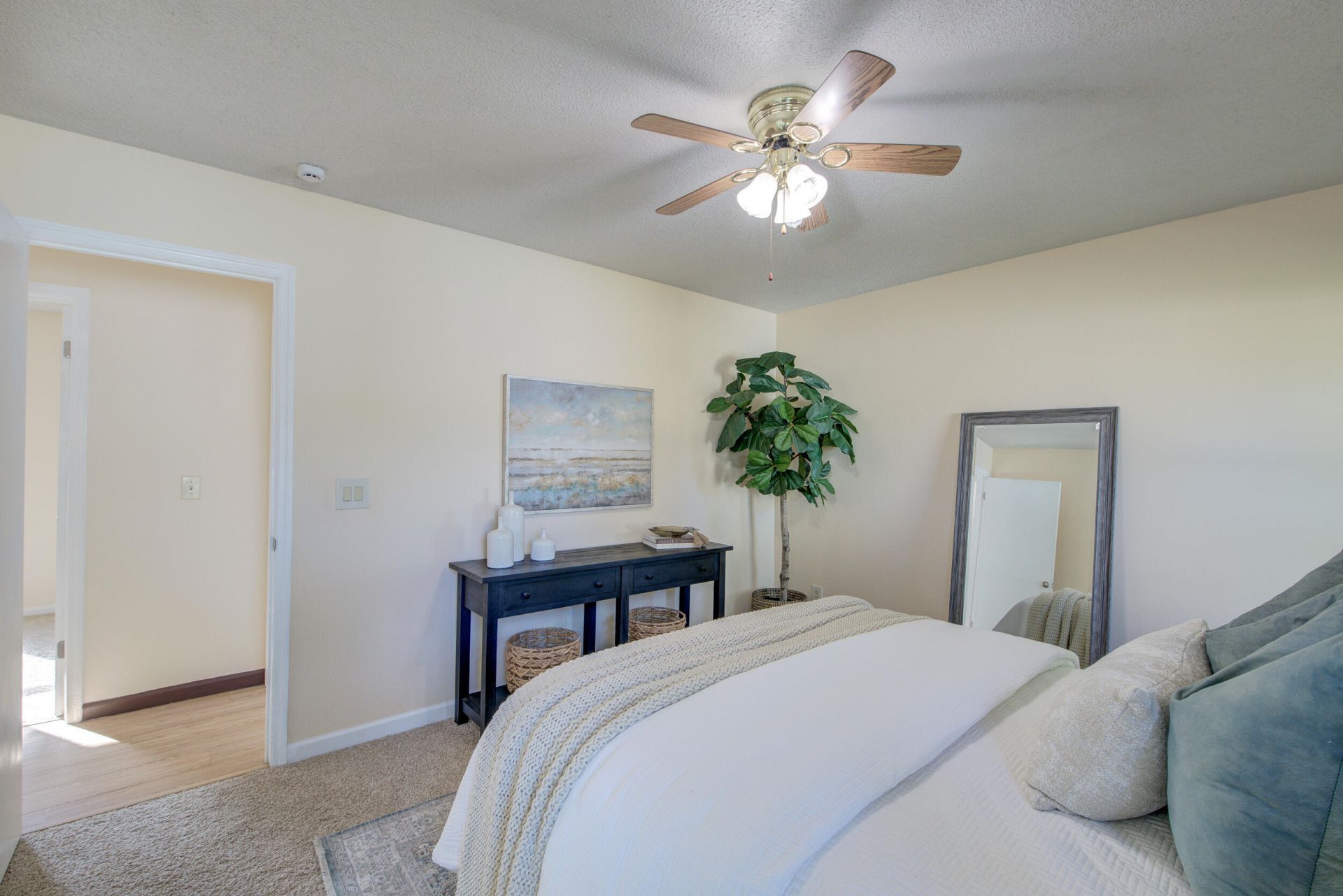 704 Cluster Pines Road Photo 14