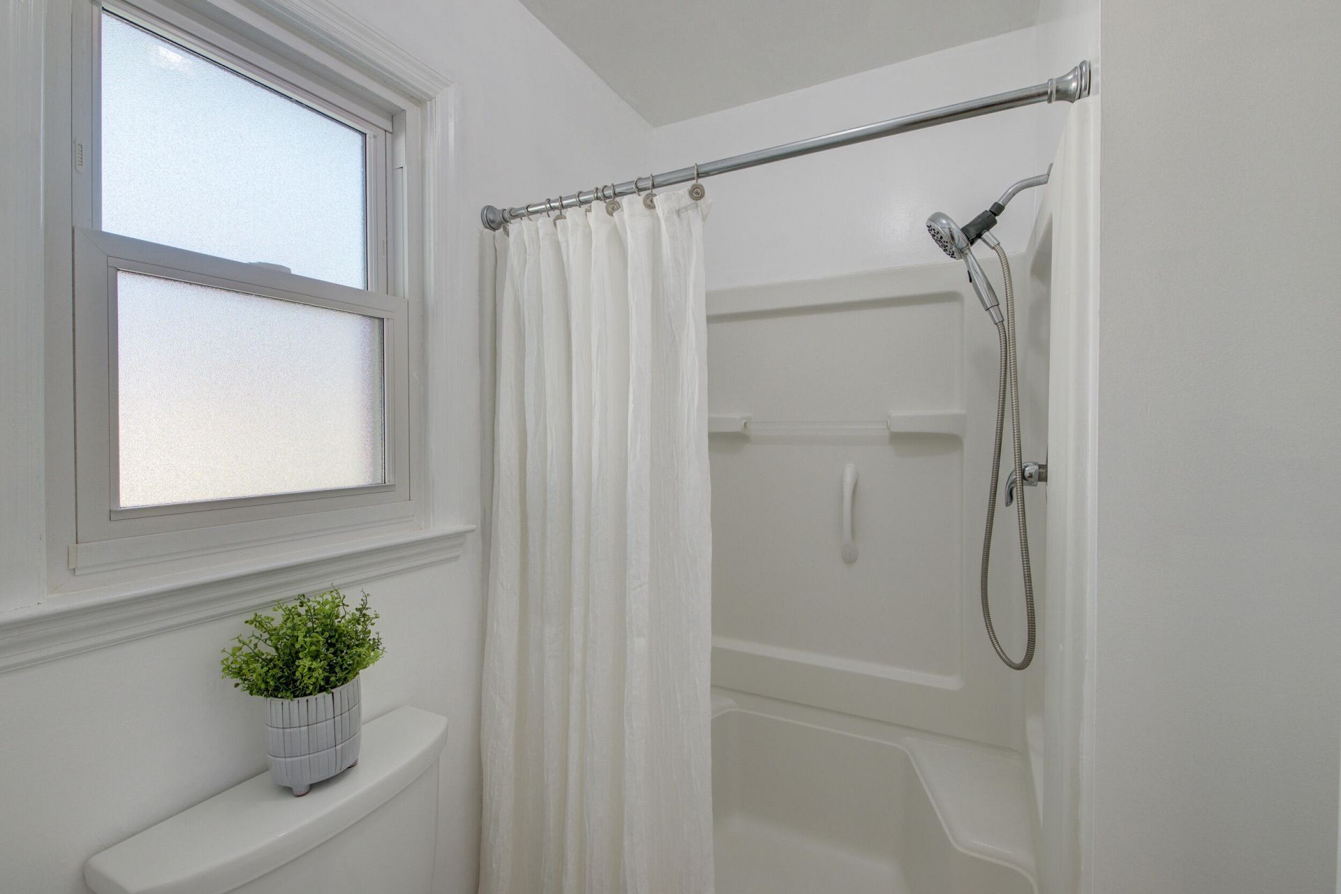 704 Cluster Pines Road Photo 17