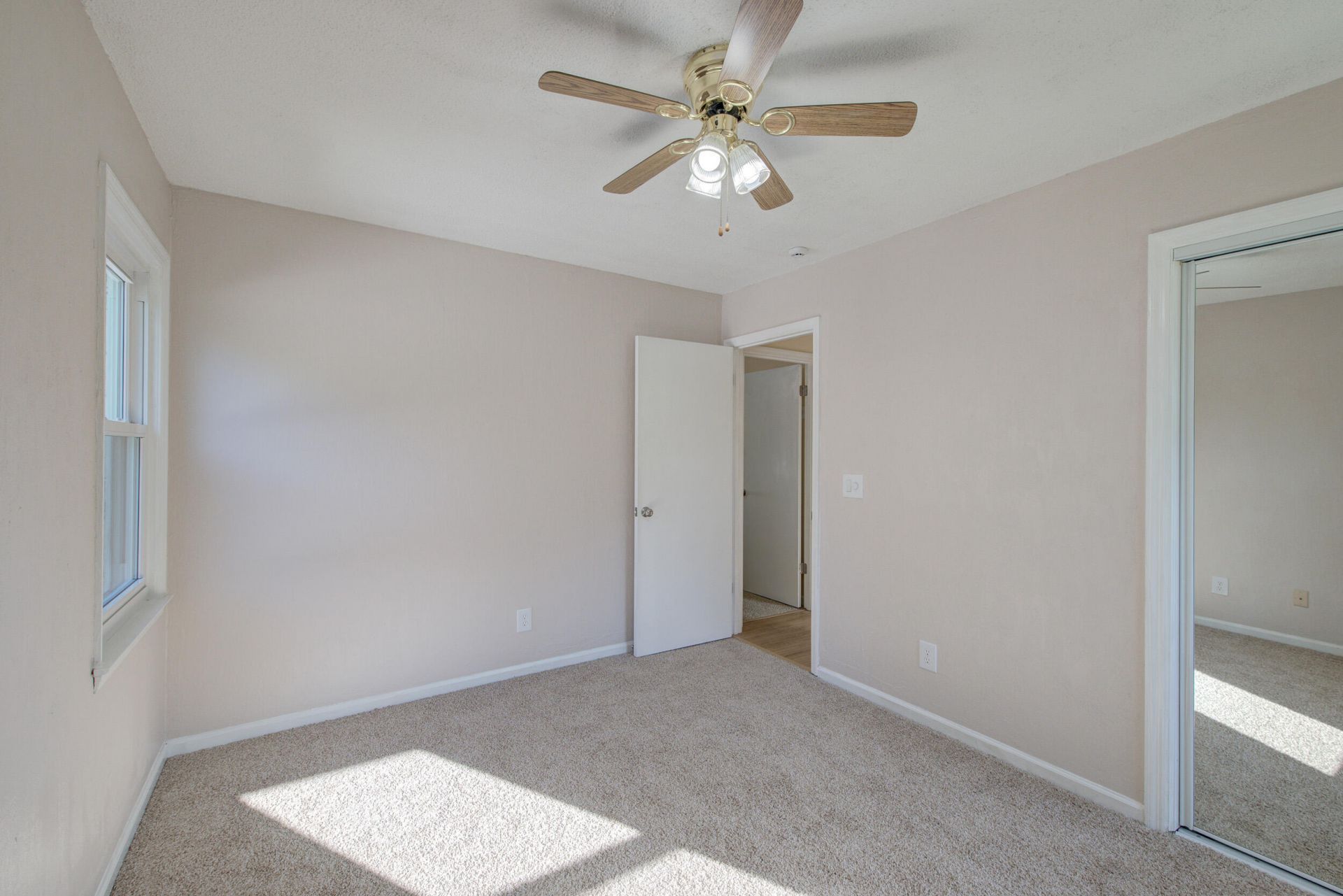 704 Cluster Pines Road Photo 20