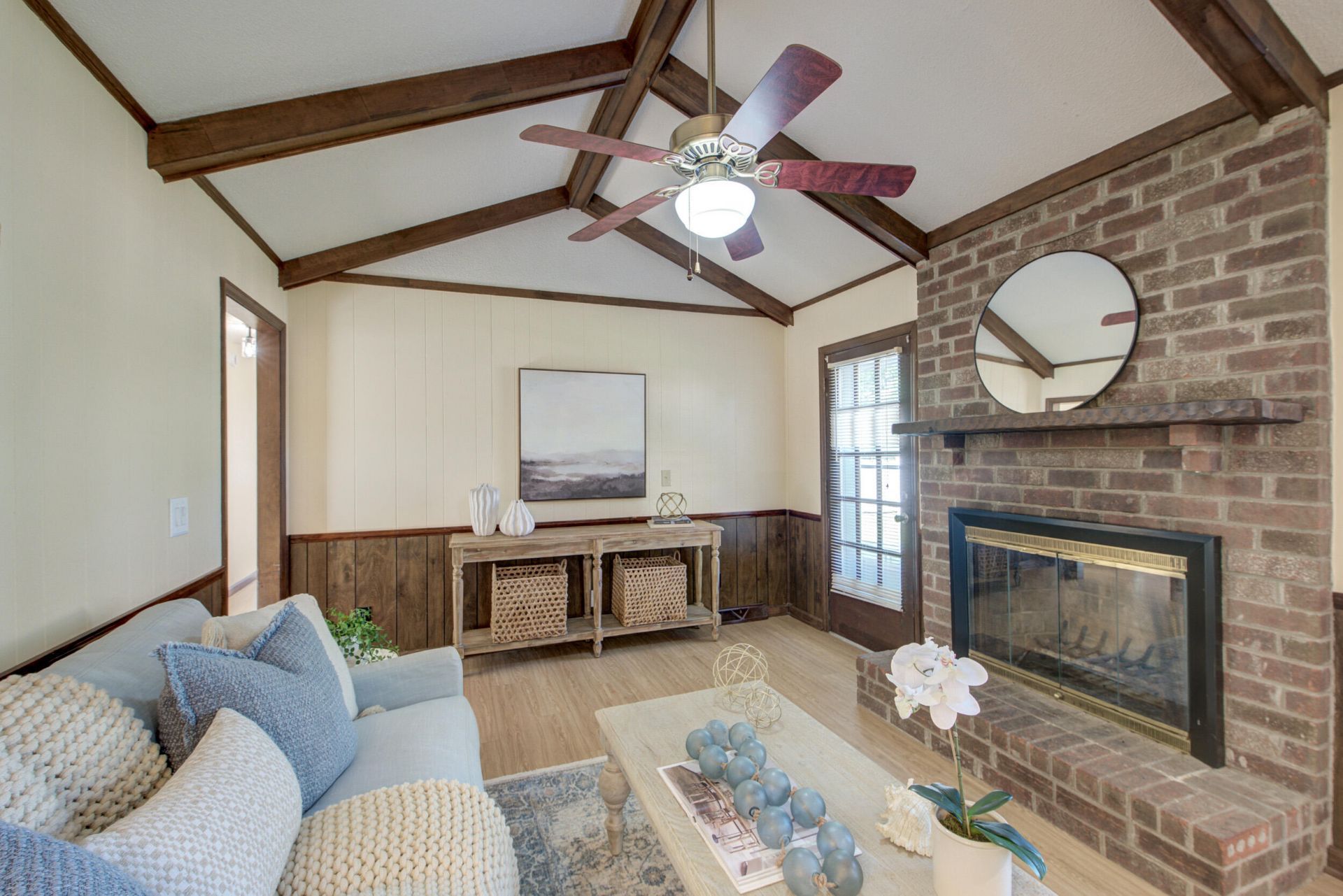 704 Cluster Pines Road Photo 8