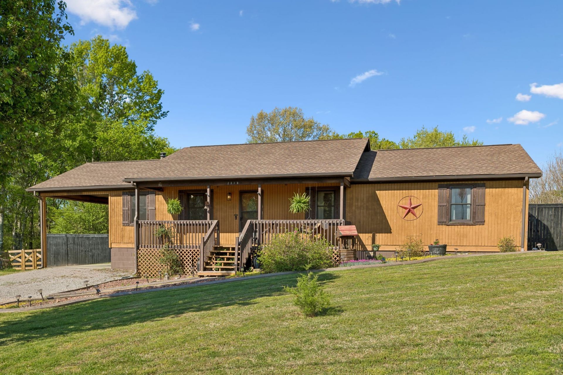 2318 Huckaby Rd, Columbia, TN 38401 Main Photo
