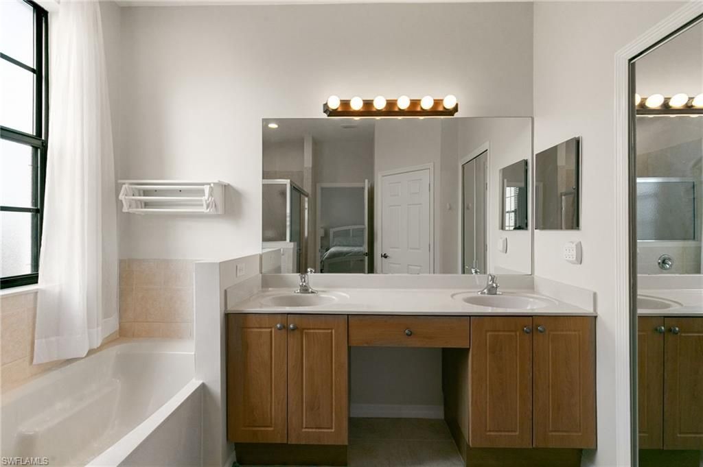 15068 Summit Place Cir, Naples, FL 34119 Photo