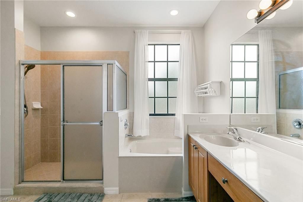 15068 Summit Place Cir, Naples, FL 34119 Photo