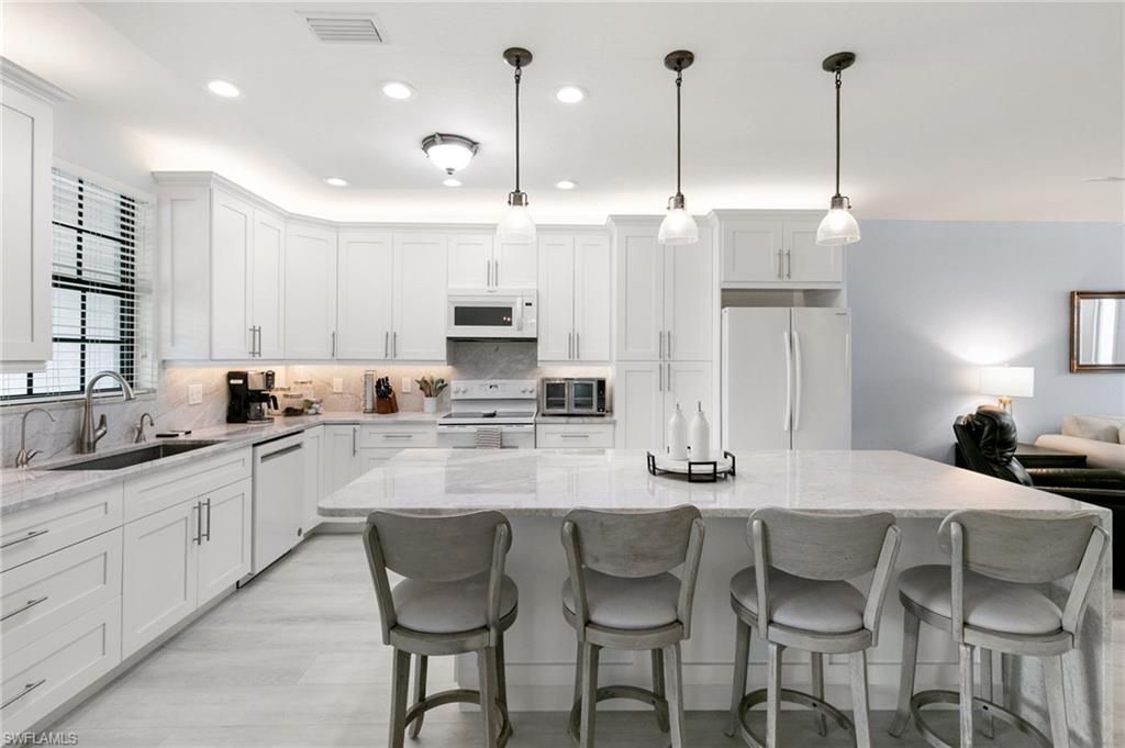 15068 Summit Place Cir, Naples, FL 34119 Photo