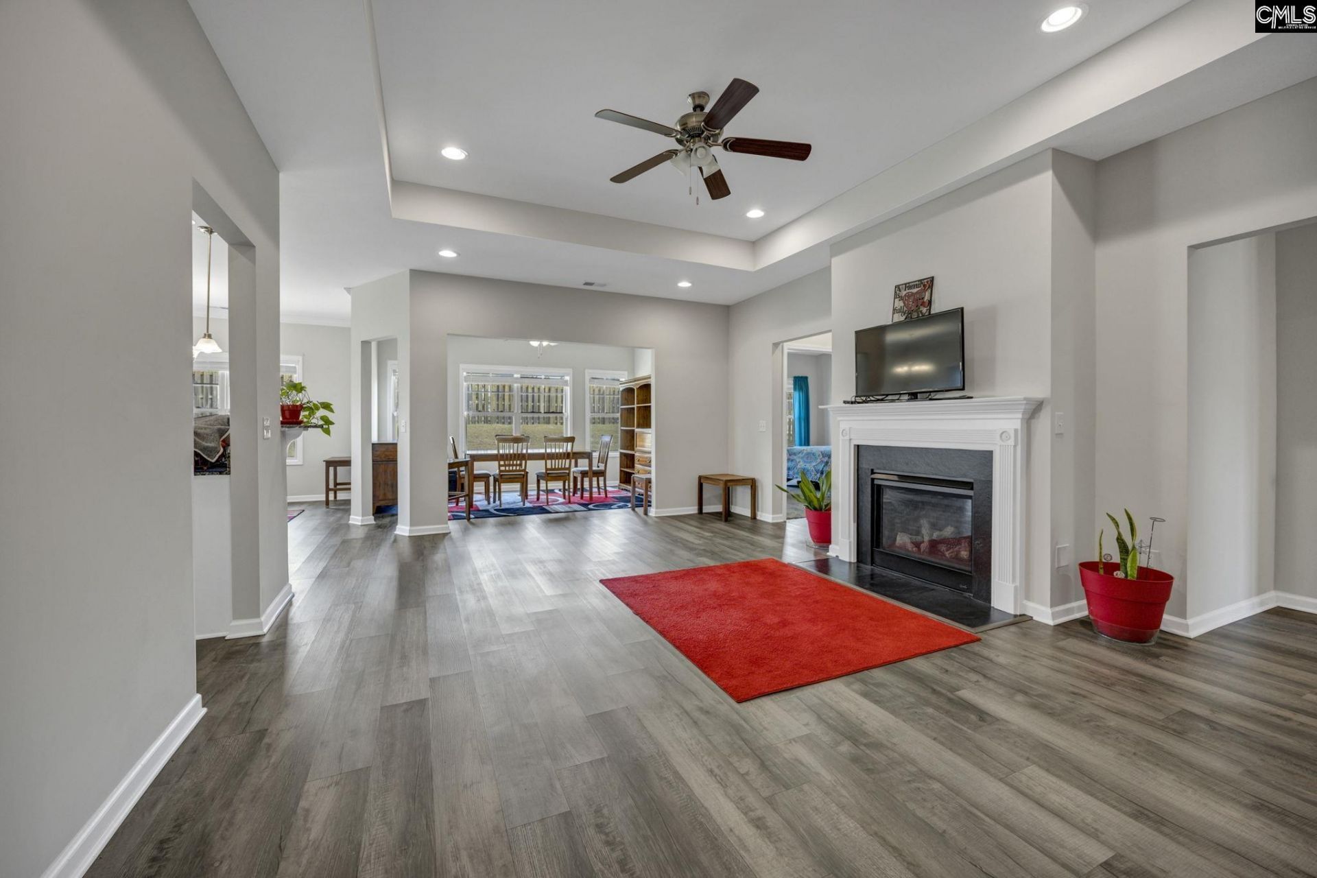 76 Texas Black Way Photo 8