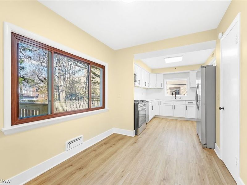 6370 Manchester Road, Parma, OH 44129 Photo 12