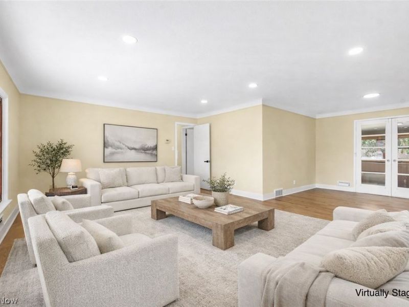 6370 Manchester Road, Parma, OH 44129 Photo 3