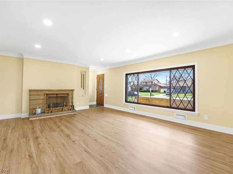 6370 Manchester Road, Parma, OH 44129 Photo 4