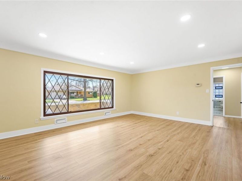 6370 Manchester Road, Parma, OH 44129 Photo 5