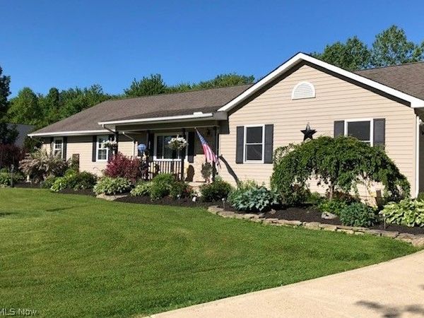 10415 Penniman Drive , Chardon, OH 44024