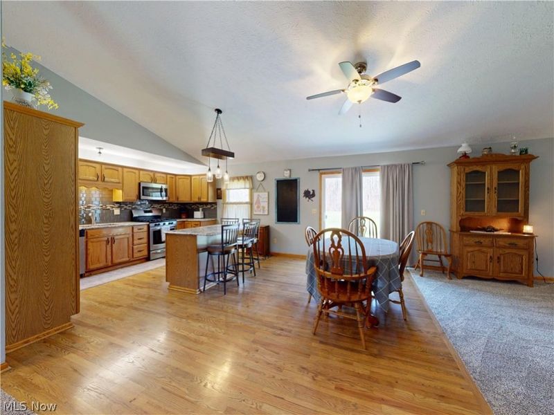 10415 Penniman Drive, Chardon, OH 44024 Photo 15