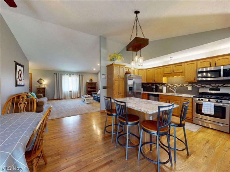 10415 Penniman Drive, Chardon, OH 44024 Photo 16