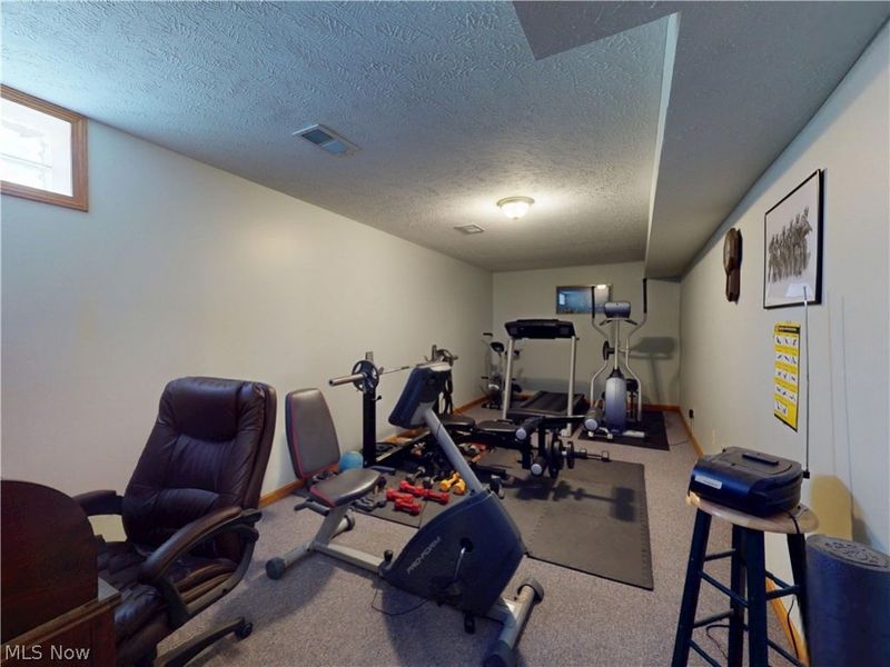 10415 Penniman Drive, Chardon, OH 44024 Photo 34