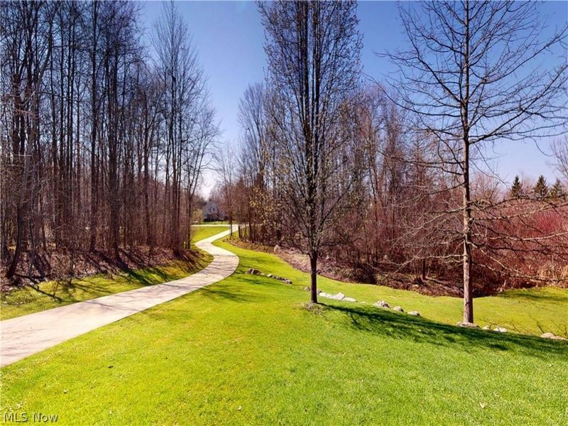 10415 Penniman Drive, Chardon, OH 44024 Photo 41